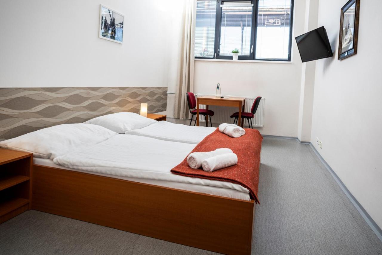 Hotel Vp1 Ostrava Esterno foto